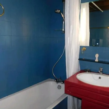 Pour 5 Personnes Avec Jardin Et Piscine Privee Villa Villeneuve-Loubet