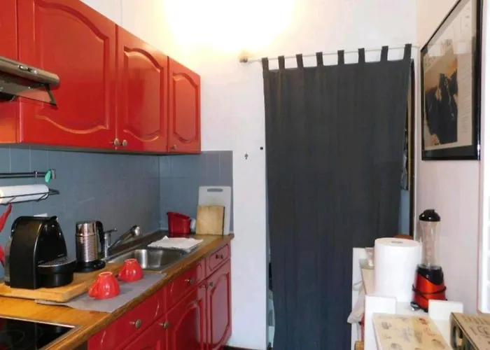 Pour 5 Personnes Avec Jardin Et Piscine Privee ヴィルヌーヴ・ルベ