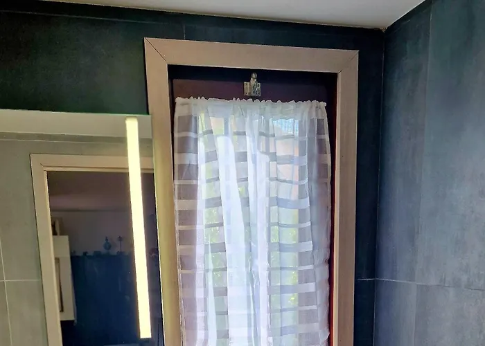 ヴィラ Pour 5 Personnes Avec Jardin Et Piscine Privee ヴィルヌーヴ・ルベ